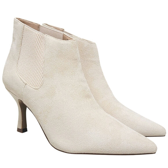 Journee Collection Women Elitta Pointed Toe Chelsea Booties Sz US 7M Ivory White - Picture 1 of 4